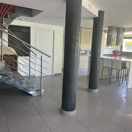Rez-de-chaussée De Notre Vue Sur Appartamento